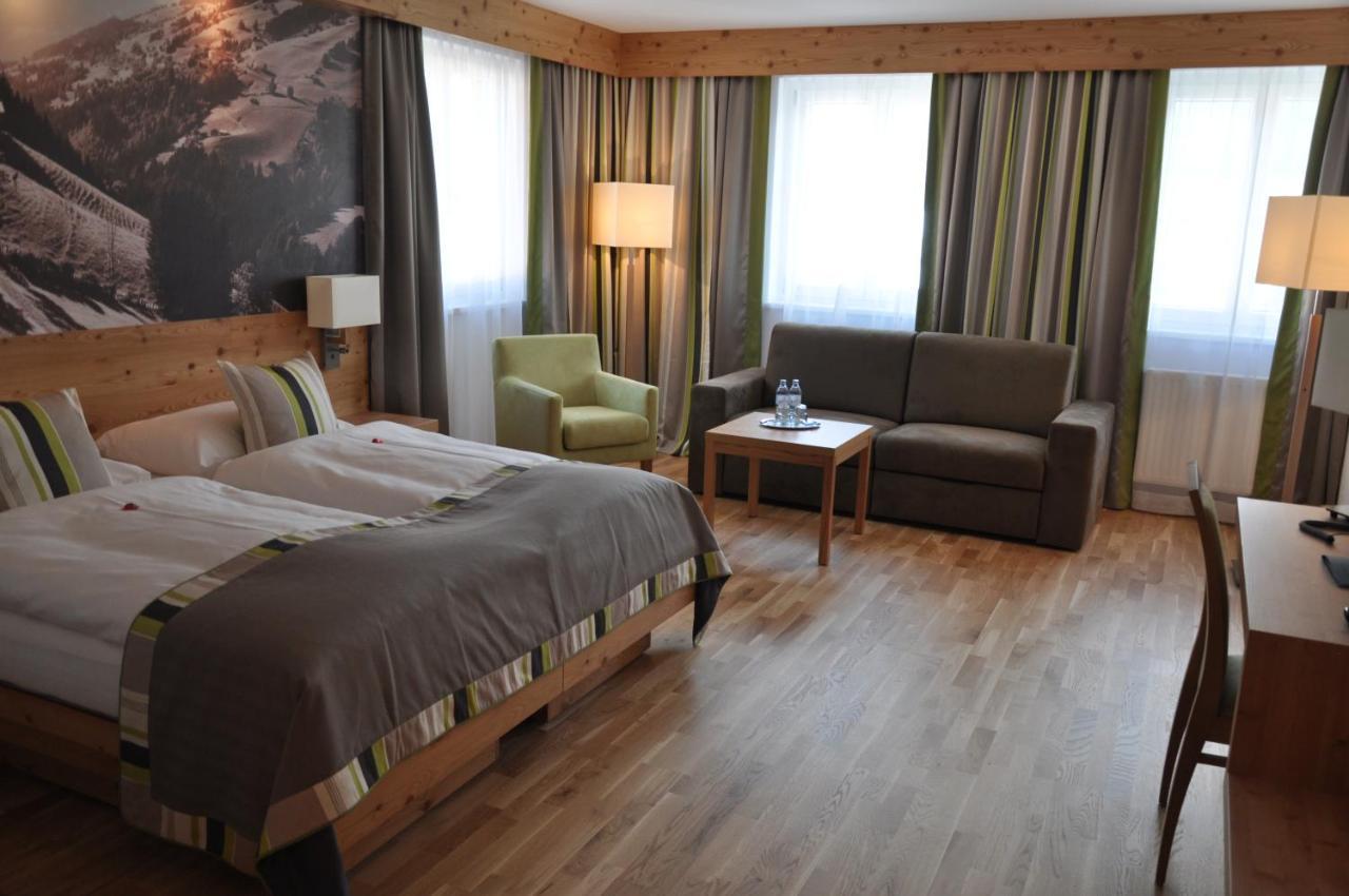 Hotel Goldener Adler 워튼스 외부 사진
